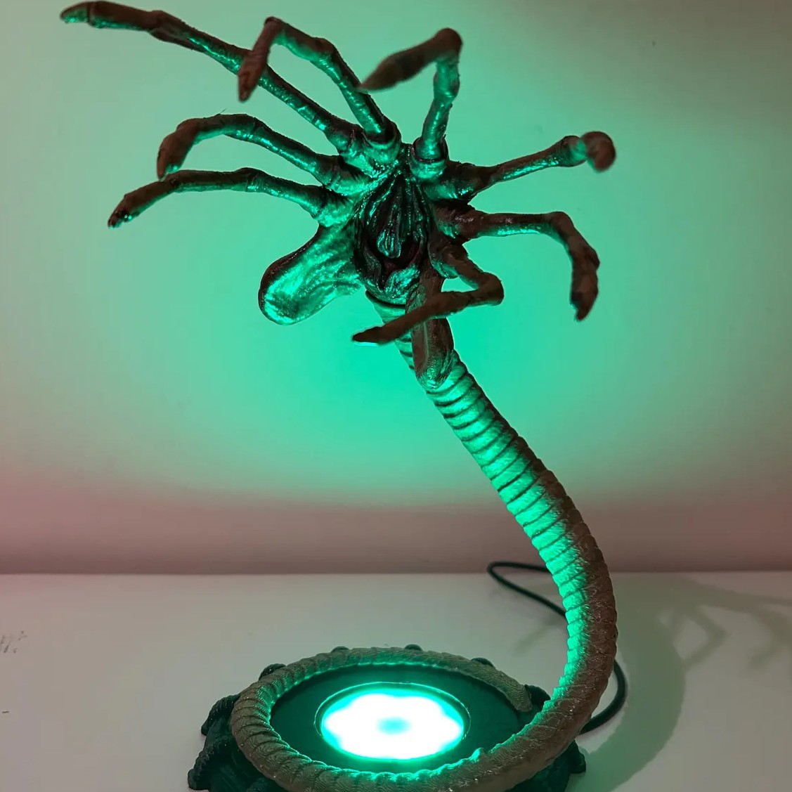 Alien Facehugger Lamp Nachtlam - Home Lighting And Decor recensie en prijs