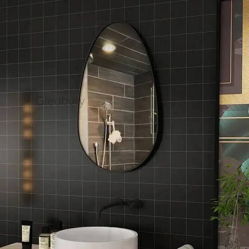 Onregelmatige hangende wandspi - Decor Lighting The Parade recensie en prijs